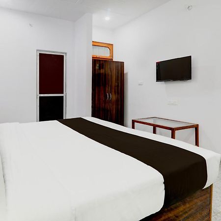 Hotel O White House Hasanganj Esterno foto