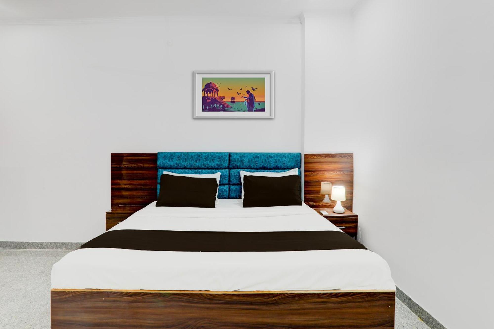 Hotel O White House Hasanganj Esterno foto